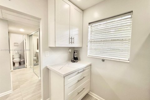 Купить кондоминиум в Лодердейл-Лейкс, Флорида 1 спальня, 63.55м2, № 1940112 - фото 8