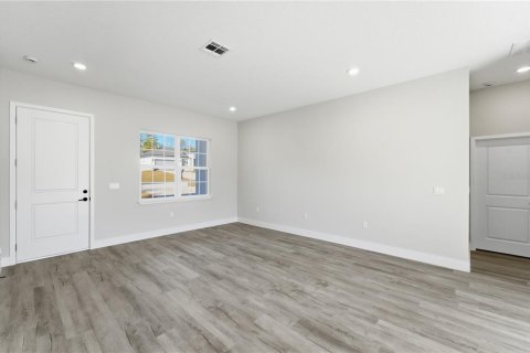 House in Ocala, Florida 4 bedrooms, 167.41 sq.m. № 2233085 - photo 11