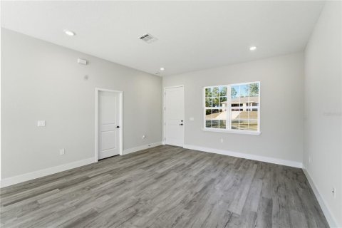 House in Ocala, Florida 4 bedrooms, 167.41 sq.m. № 2233085 - photo 10