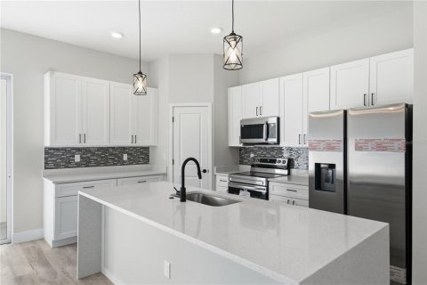 House in Ocala, Florida 4 bedrooms, 167.41 sq.m. № 2233085 - photo 16