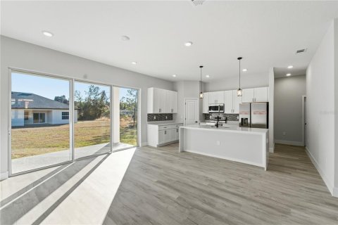 House in Ocala, Florida 4 bedrooms, 167.41 sq.m. № 2233085 - photo 13