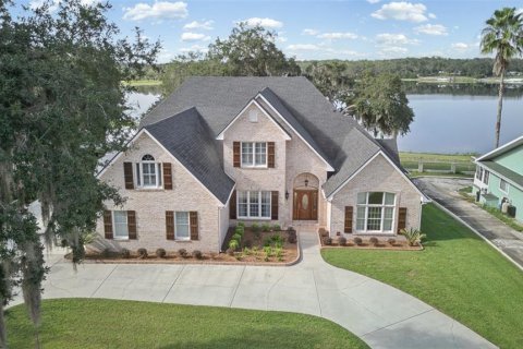 Villa ou maison à Hawthorne, Floride 6 chambres, 442.12 m2 № 2389312