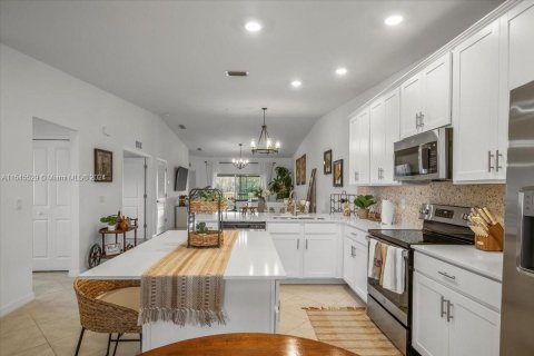 Condo in Ave Maria, Florida, 3 bedrooms № 1049517