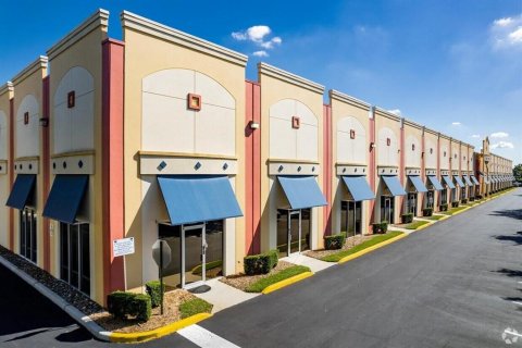 Propiedad comercial en alquiler en Orlando, Florida, 222.97 m2 № 1871089 - foto 1