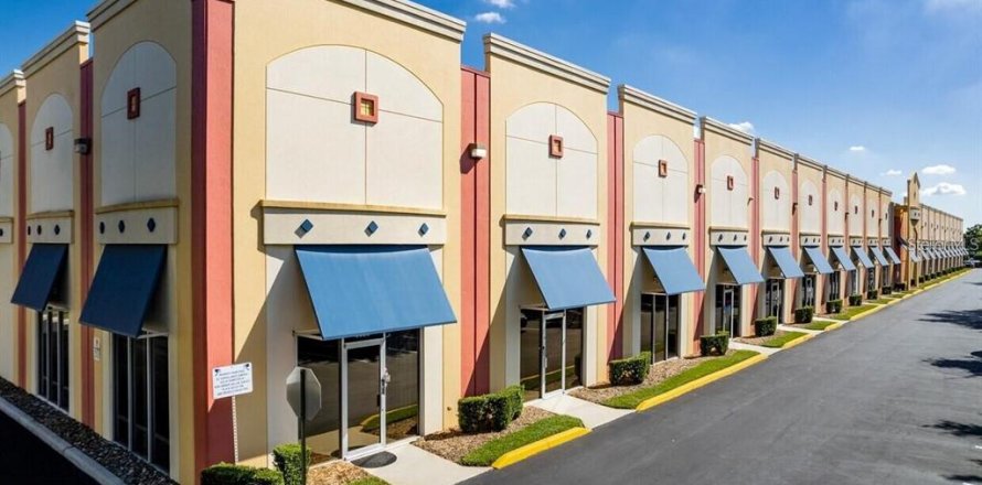 Immobilier commercial à Orlando, Floride 222.97 m2 № 1871089