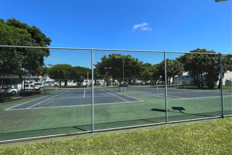 Condominio en venta en Cutler Bay, Florida, 2 dormitorios, 87.33 m2 № 2170157 - foto 15