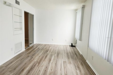 Condominio en alquiler en Clearwater, Florida, 2 dormitorios, 102.19 m2 № 1787617 - foto 9