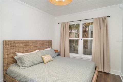 House in Anna Maria, Florida 4 bedrooms, 203.18 sq.m. № 1791197 - photo 12