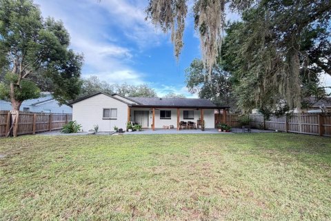Villa ou maison à louer à Orlando, Floride: 3 chambres, 92.16 m2 № 2400986 - photo 12