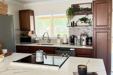 Villa ou maison à louer à Orlando, Floride: 3 chambres, 92.16 m2 № 2400986 - photo 5
