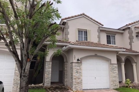 Touwnhouse à Miami, Floride 3 chambres, 157 m2 № 2439399