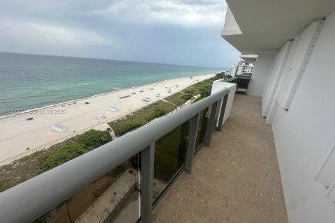Condo à Miami Beach, Floride, 2 chambres  № 2028200