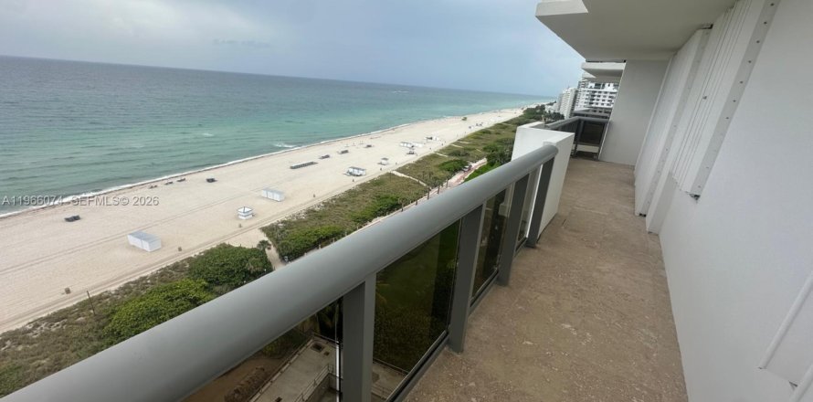 Condo à Miami Beach, Floride, 2 chambres  № 2028200
