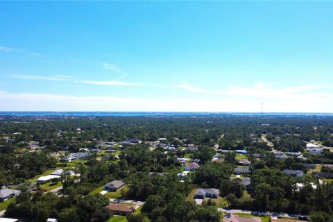 Villa ou maison à vendre à Port Charlotte, Floride: 2 chambres, 115.85 m2 № 2424106 - photo 22