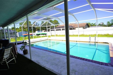 Villa ou maison à vendre à Port Charlotte, Floride: 2 chambres, 115.85 m2 № 2424106 - photo 14