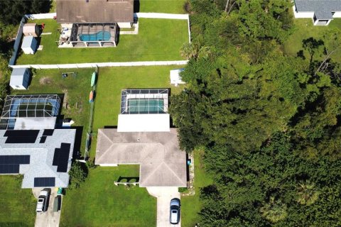Villa ou maison à vendre à Port Charlotte, Floride: 2 chambres, 115.85 m2 № 2424106 - photo 21