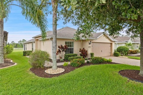 House in Davenport, Florida 3 bedrooms, 159.14 sq.m. № 2195758