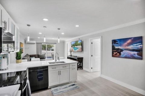 Copropriété à vendre à Fort Lauderdale, Floride: 2 chambres, 78.97 m2 № 1979428 - photo 29