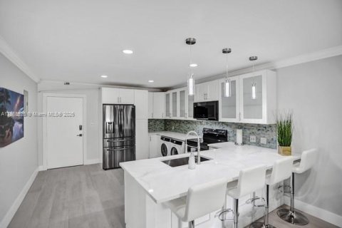 Copropriété à vendre à Fort Lauderdale, Floride: 2 chambres, 78.97 m2 № 1979428 - photo 13