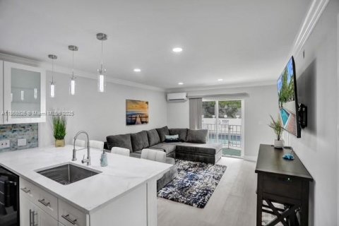 Copropriété à vendre à Fort Lauderdale, Floride: 2 chambres, 78.97 m2 № 1979428 - photo 10