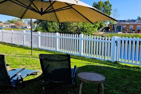 House in Holiday, Florida 2 bedrooms, 122.63 sq.m. № 1543270 - photo 21