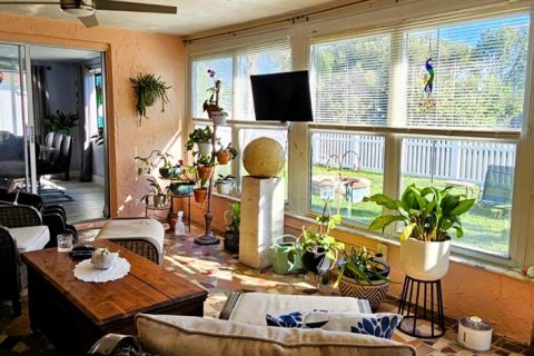 House in Holiday, Florida 2 bedrooms, 122.63 sq.m. № 1543270 - photo 16