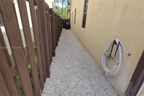 Villa ou maison à louer à Doral, Floride: 5 chambres, 277.96 m2 № 1946917 - photo 29
