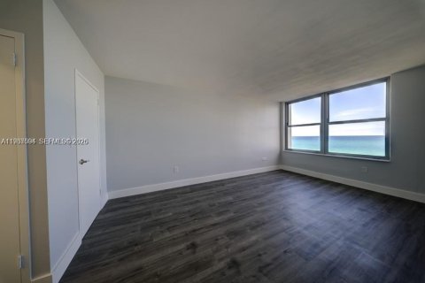 Copropriété à louer à Miami Beach, Floride: 1 chambre, 72 m2 № 2029280 - photo 16