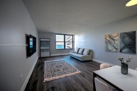 Copropriété à louer à Miami Beach, Floride: 1 chambre, 72 m2 № 2029280 - photo 3