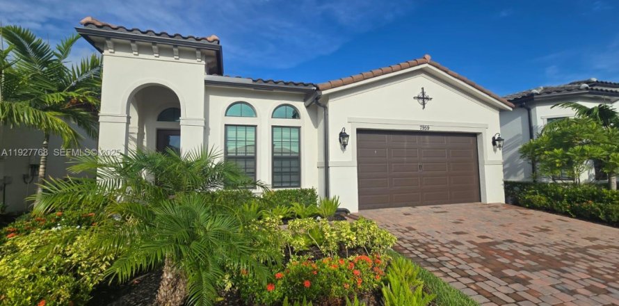 House in Parkland, Florida 3 bedrooms, 201.97 sq.m. № 1988025