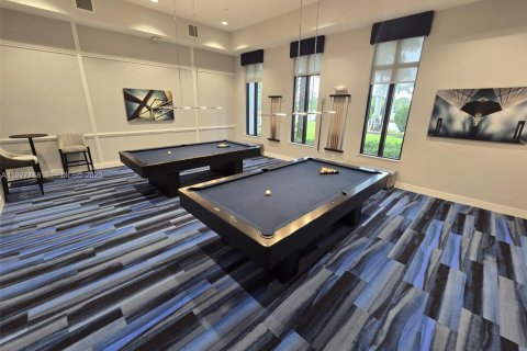 House in Parkland, Florida 3 bedrooms, 201.97 sq.m. № 1988025 - photo 17