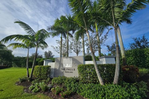 House in Parkland, Florida 3 bedrooms, 201.97 sq.m. № 1988025 - photo 13