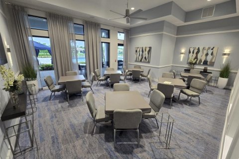 House in Parkland, Florida 3 bedrooms, 201.97 sq.m. № 1988025 - photo 27