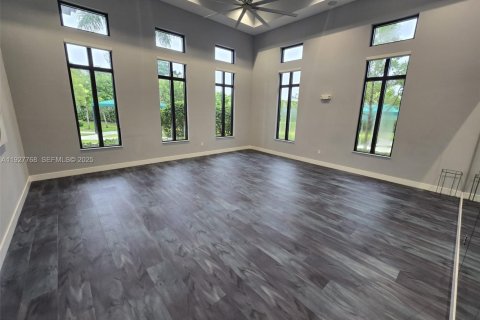 House in Parkland, Florida 3 bedrooms, 201.97 sq.m. № 1988025 - photo 23