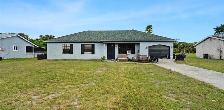 Villa ou maison à LaBelle, Floride 3 chambres, 120.4 m2 № 2214116
