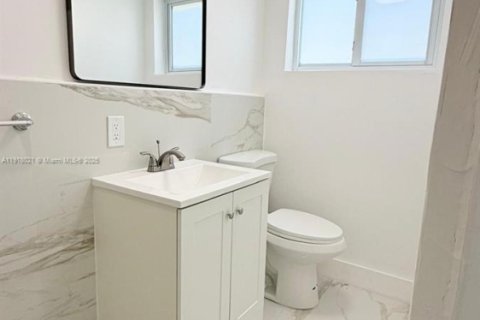 Снять в аренду кондоминиум в Майами, Флорида 2 спальни, 69.86м2, № 2019012 - фото 24