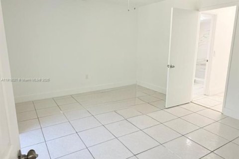 Снять в аренду кондоминиум в Майами, Флорида 2 спальни, 69.86м2, № 2019012 - фото 26