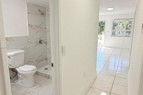 Снять в аренду кондоминиум в Майами, Флорида 2 спальни, 69.86м2, № 2019012 - фото 19