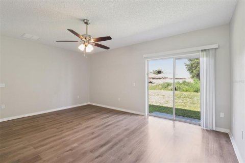 House in Kissimmee, Florida 3 bedrooms, 128.48 sq.m. № 1804667 - photo 6