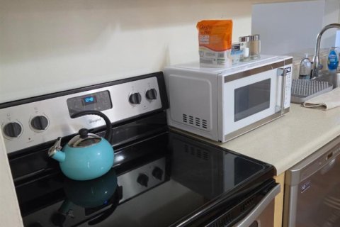 Condo in Delray Beach, Florida, 2 bedrooms  № 2175586 - photo 10