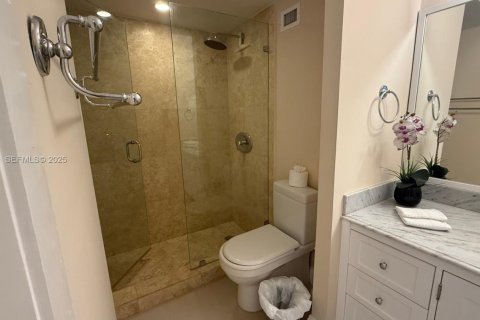 Снять в аренду кондоминиум в Майами-Бич, Флорида 1 спальня, 80.36м2, № 1986020 - фото 11