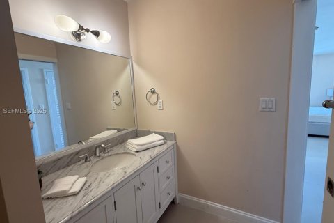 Снять в аренду кондоминиум в Майами-Бич, Флорида 1 спальня, 80.36м2, № 1986020 - фото 12