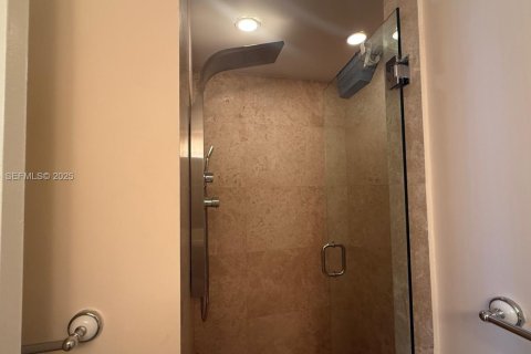 Снять в аренду кондоминиум в Майами-Бич, Флорида 1 спальня, 80.36м2, № 1986020 - фото 6