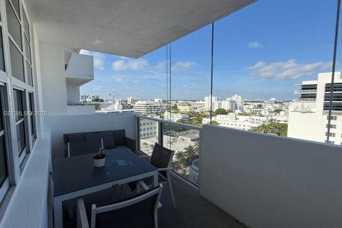 Снять в аренду кондоминиум в Майами-Бич, Флорида 1 спальня, 80.36м2, № 1986020 - фото 15