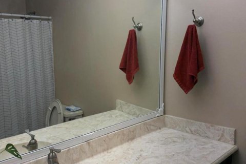 House in Lake Worth, Florida 3 bedrooms, 152.36 sq.m. № 2177158 - photo 23
