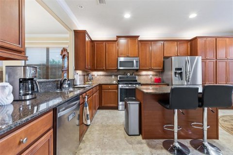 House in Davenport, Florida 4 bedrooms, 243.03 sq.m. № 1905615 - photo 10