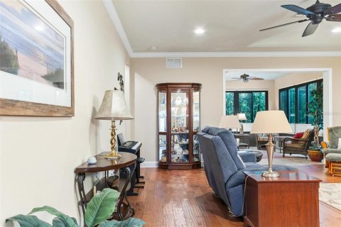 House in Davenport, Florida 4 bedrooms, 243.03 sq.m. № 1905615 - photo 16