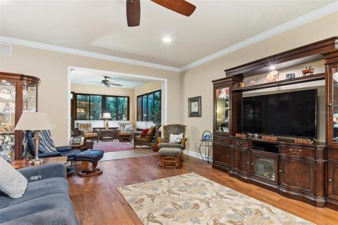 House in Davenport, Florida 4 bedrooms, 243.03 sq.m. № 1905615 - photo 18