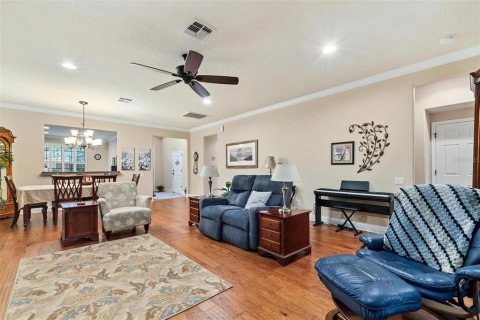 House in Davenport, Florida 4 bedrooms, 243.03 sq.m. № 1905615 - photo 19