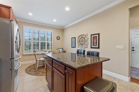 House in Davenport, Florida 4 bedrooms, 243.03 sq.m. № 1905615 - photo 11